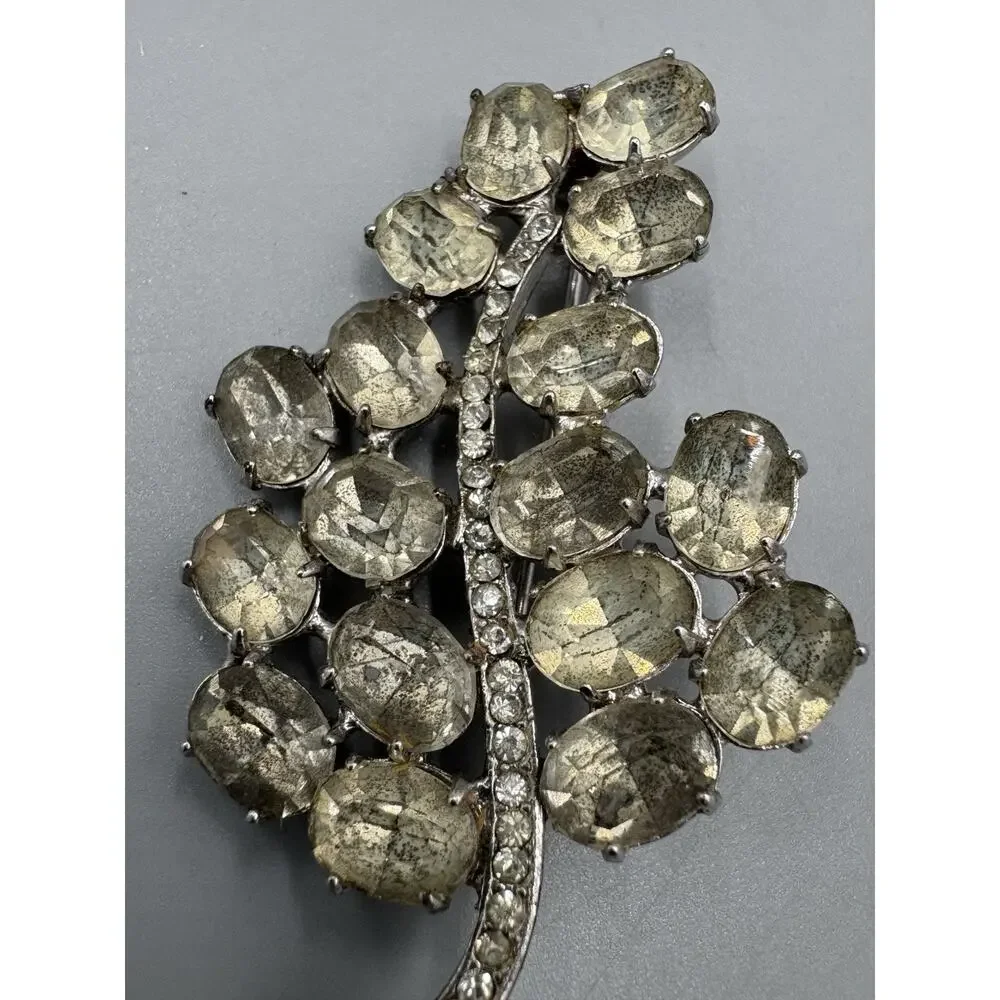 Vintage Leaf Shaped Clear Rhinestone Brooch Lapel Pin
